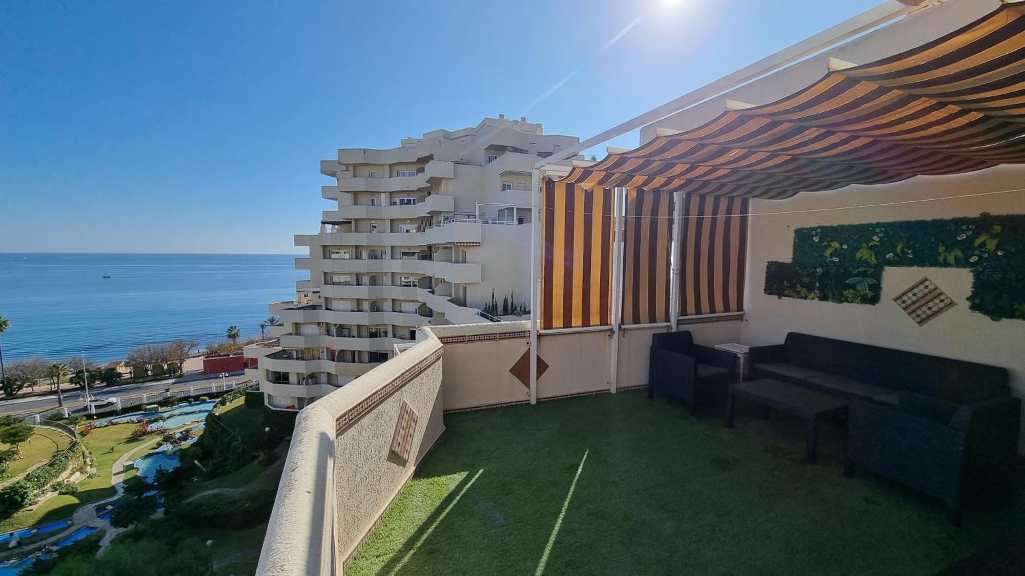 Benalbeach. Espectacular Terraza, Vistas Al Mar. Benalmádena Kültér fotó