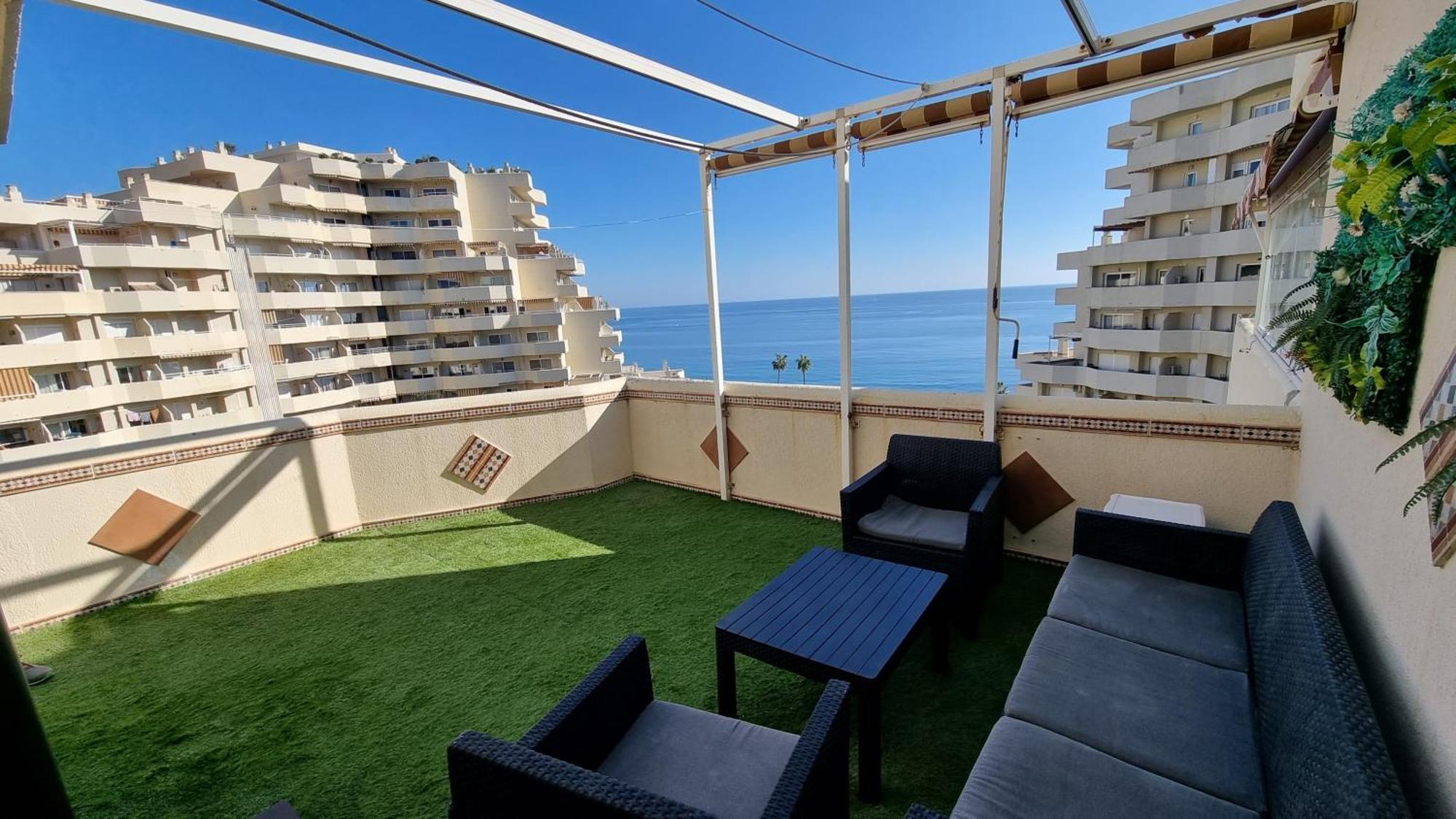 Benalbeach. Espectacular Terraza, Vistas Al Mar. Benalmádena Kültér fotó